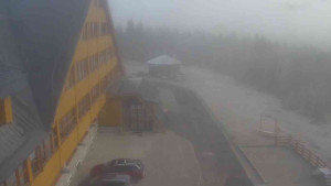 Sporthotel Kurzovní - Parkoviště a hlavní vchod - 23.12.2025 v 11:25 Sporthotel Kurzovní - Parkoviště a hlavní vchod - 23.12.2025 v 11:25