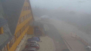 Sporthotel Kurzovní - Parkoviště a hlavní vchod - 23.12.2025 v 12:35 Sporthotel Kurzovní - Parkoviště a hlavní vchod - 23.12.2025 v 12:35