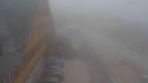 Sporthotel Kurzovní - Parkoviště a hlavní vchod - 23.12.2025 v 14:15 Sporthotel Kurzovní - Parkoviště a hlavní vchod - 23.12.2025 v 14:15