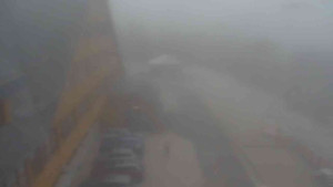 Sporthotel Kurzovní - Parkoviště a hlavní vchod - 23.12.2025 v 14:25 Sporthotel Kurzovní - Parkoviště a hlavní vchod - 23.12.2025 v 14:25