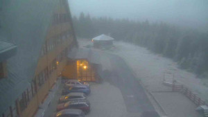 Sporthotel Kurzovní - Parkoviště a hlavní vchod - 23.12.2025 v 16:00 Sporthotel Kurzovní - Parkoviště a hlavní vchod - 23.12.2025 v 16:00