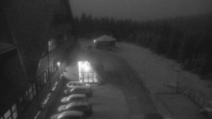 Sporthotel Kurzovní - Parkoviště a hlavní vchod - 23.12.2025 v 16:25 Sporthotel Kurzovní - Parkoviště a hlavní vchod - 23.12.2025 v 16:25