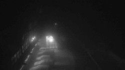 Parkoviště a hlavní vchod