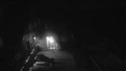 Parkoviště a hlavní vchod