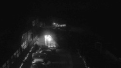 Parkoviště a hlavní vchod