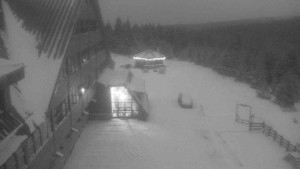 Sporthotel Kurzovní - Parkoviště a hlavní vchod - 31.12.2025 v 07:20 Sporthotel Kurzovní - Parkoviště a hlavní vchod - 31.12.2025 v 07:20