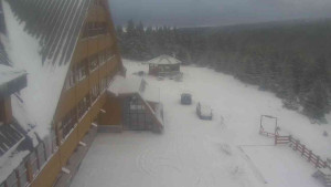 Sporthotel Kurzovní - Parkoviště a hlavní vchod - 31.12.2025 v 09:00 Sporthotel Kurzovní - Parkoviště a hlavní vchod - 31.12.2025 v 09:00