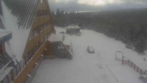 Sporthotel Kurzovní - Parkoviště a hlavní vchod - 31.12.2025 v 09:05 Sporthotel Kurzovní - Parkoviště a hlavní vchod - 31.12.2025 v 09:05