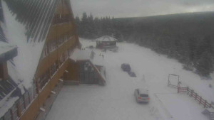 Sporthotel Kurzovní - Parkoviště a hlavní vchod - 31.12.2025 v 10:15 Sporthotel Kurzovní - Parkoviště a hlavní vchod - 31.12.2025 v 10:15