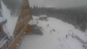 Sporthotel Kurzovní - Parkoviště a hlavní vchod - 31.12.2025 v 10:35 Sporthotel Kurzovní - Parkoviště a hlavní vchod - 31.12.2025 v 10:35