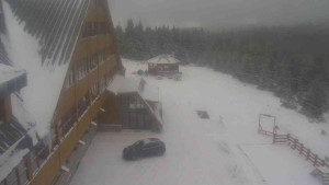 Sporthotel Kurzovní - Parkoviště a hlavní vchod - 31.12.2025 v 11:00 Sporthotel Kurzovní - Parkoviště a hlavní vchod - 31.12.2025 v 11:00