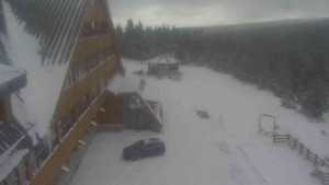 Sporthotel Kurzovní - Parkoviště a hlavní vchod - 31.12.2025 v 11:05 Sporthotel Kurzovní - Parkoviště a hlavní vchod - 31.12.2025 v 11:05