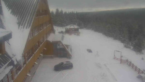 Sporthotel Kurzovní - Parkoviště a hlavní vchod - 31.12.2025 v 12:20 Sporthotel Kurzovní - Parkoviště a hlavní vchod - 31.12.2025 v 12:20