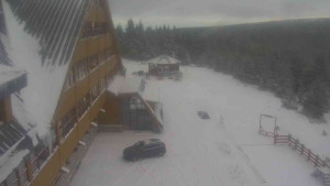 Sporthotel Kurzovní - Parkoviště a hlavní vchod - 31.12.2025 v 12:35 Sporthotel Kurzovní - Parkoviště a hlavní vchod - 31.12.2025 v 12:35