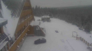 Sporthotel Kurzovní - Parkoviště a hlavní vchod - 31.12.2025 v 13:35 Sporthotel Kurzovní - Parkoviště a hlavní vchod - 31.12.2025 v 13:35