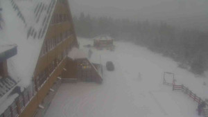 Sporthotel Kurzovní - Parkoviště a hlavní vchod - 31.12.2025 v 15:25 Sporthotel Kurzovní - Parkoviště a hlavní vchod - 31.12.2025 v 15:25