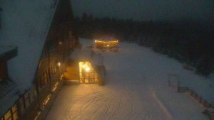 Sporthotel Kurzovní - Parkoviště a hlavní vchod - 31.12.2025 v 16:30 Sporthotel Kurzovní - Parkoviště a hlavní vchod - 31.12.2025 v 16:30