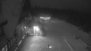 Sporthotel Kurzovní - Parkoviště a hlavní vchod - 31.12.2025 v 16:35 Sporthotel Kurzovní - Parkoviště a hlavní vchod - 31.12.2025 v 16:35