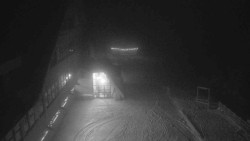 Parkoviště a hlavní vchod