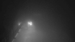 Parkoviště a hlavní vchod