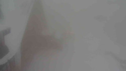 Parkoviště a hlavní vchod