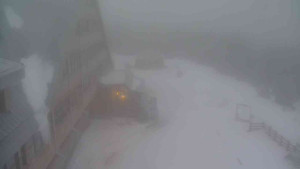 Sporthotel Kurzovní - Parkoviště a hlavní vchod - 23.1.2026 v 07:30 Sporthotel Kurzovní - Parkoviště a hlavní vchod - 23.1.2026 v 07:30