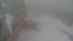 Sporthotel Kurzovní - Parkoviště a hlavní vchod - 23.1.2026 v 07:35 Sporthotel Kurzovní - Parkoviště a hlavní vchod - 23.1.2026 v 07:35