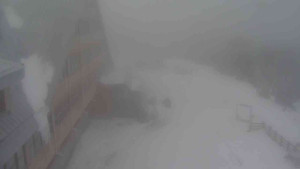 Sporthotel Kurzovní - Parkoviště a hlavní vchod - 23.1.2026 v 09:15 Sporthotel Kurzovní - Parkoviště a hlavní vchod - 23.1.2026 v 09:15