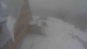 Sporthotel Kurzovní - Parkoviště a hlavní vchod - 23.1.2026 v 11:30 Sporthotel Kurzovní - Parkoviště a hlavní vchod - 23.1.2026 v 11:30