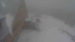 Sporthotel Kurzovní - Parkoviště a hlavní vchod - 23.1.2026 v 11:35 Sporthotel Kurzovní - Parkoviště a hlavní vchod - 23.1.2026 v 11:35