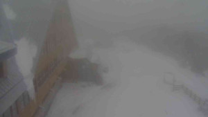 Sporthotel Kurzovní - Parkoviště a hlavní vchod - 23.1.2026 v 13:05 Sporthotel Kurzovní - Parkoviště a hlavní vchod - 23.1.2026 v 13:05