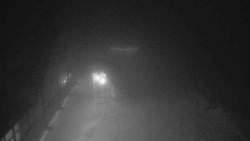 Parkoviště a hlavní vchod