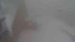 Parkoviště a hlavní vchod