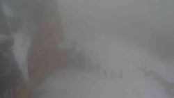 Parkoviště a hlavní vchod