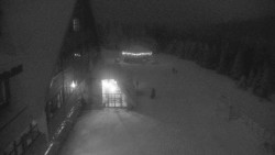 Parkoviště a hlavní vchod