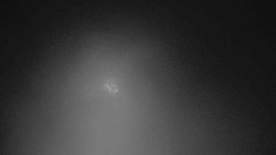 Parkoviště a hlavní vchod