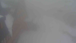 Parkoviště a hlavní vchod