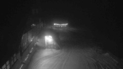 Parkoviště a hlavní vchod