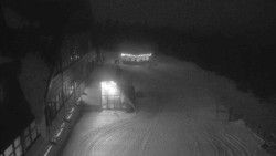 Parkoviště a hlavní vchod