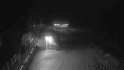 Parkoviště a hlavní vchod