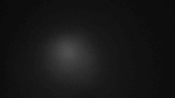 Parkoviště a hlavní vchod