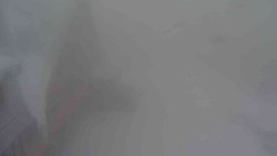 Parkoviště a hlavní vchod