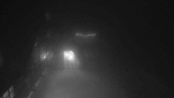 Parkoviště a hlavní vchod