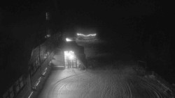 Parkoviště a hlavní vchod