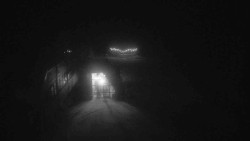 Parkoviště a hlavní vchod