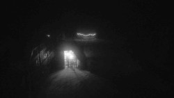 Parkoviště a hlavní vchod