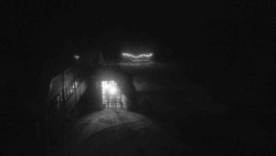 Parkoviště a hlavní vchod