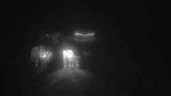 Parkoviště a hlavní vchod