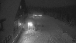 Parkoviště a hlavní vchod