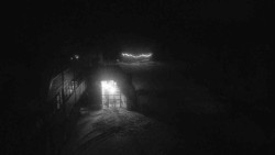 Parkoviště a hlavní vchod